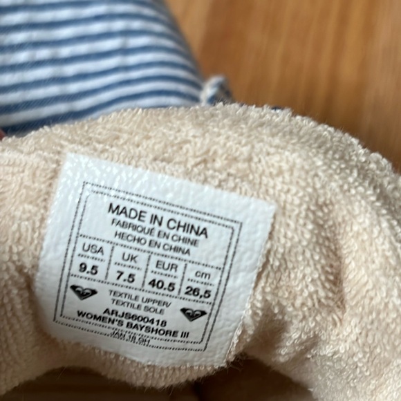 ROXY Blue and White Striped Sneaker - Picture 10 of 10